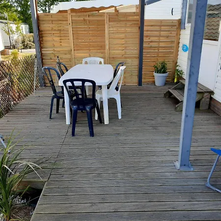 Location Mobil مكان تخييم *